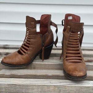 Heritage Ankle Boots Women’s Sz 7.5